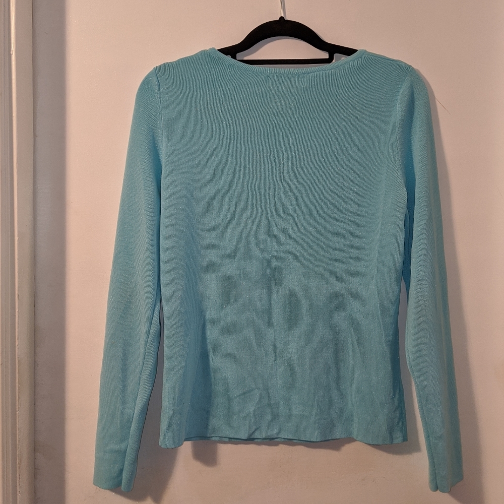 .. Sweater - Picture 4 of 4